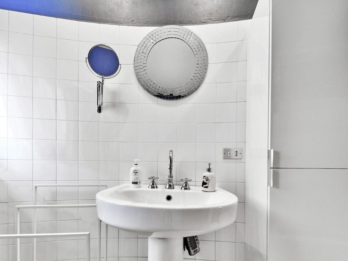 Splendid Apartment In The Historic Center Milán Exteriér fotografie