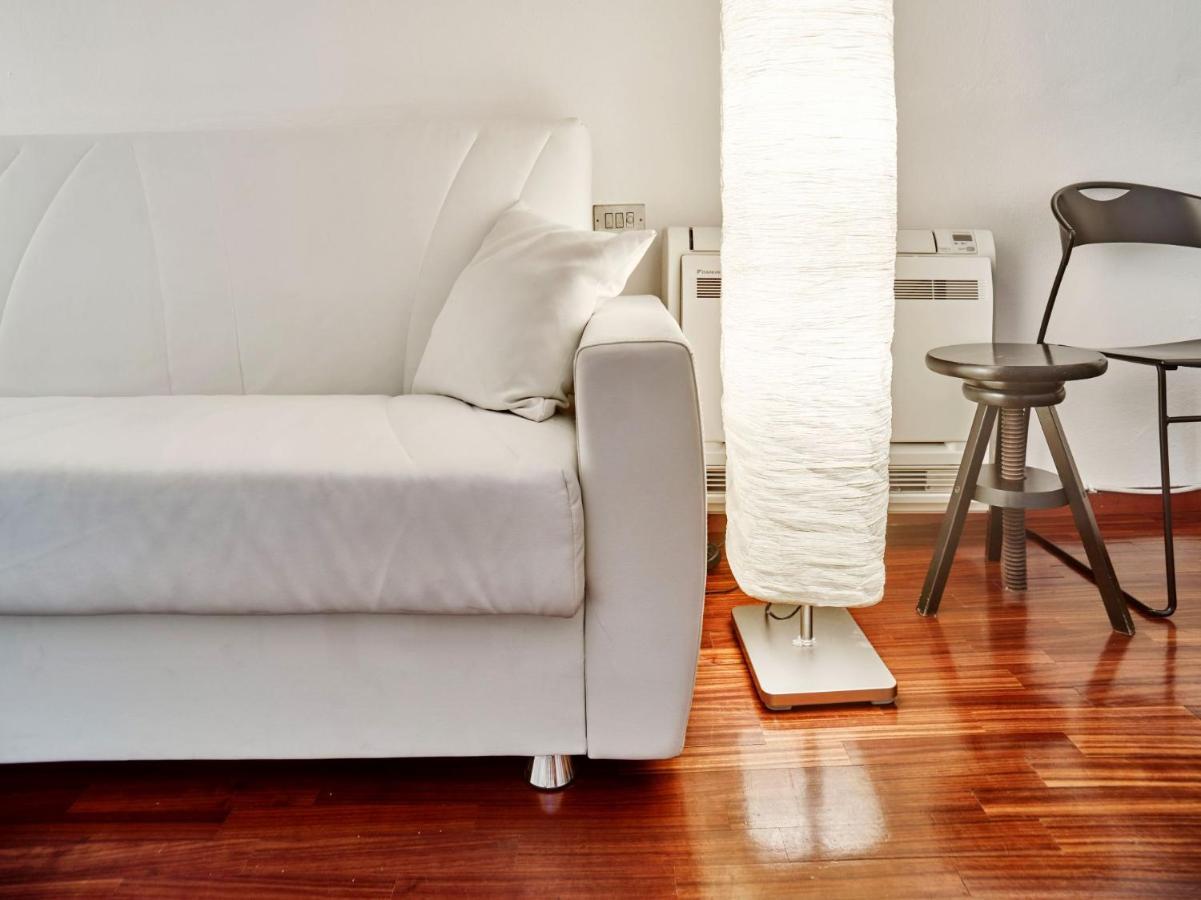 Splendid Apartment In The Historic Center Milán Exteriér fotografie